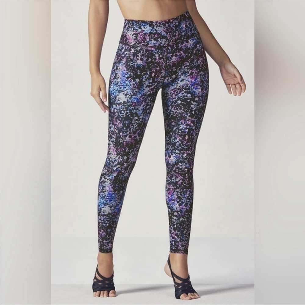 Fabletics Lisette High Waisted Legging Metallic Pebble Print